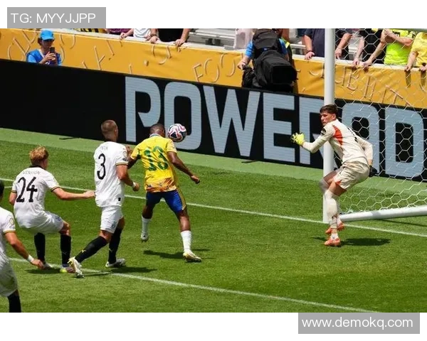 国米与多特激战014赛季巅峰对决球迷期待精彩瞬间再现 国米与多特激战014赛季巅峰对决球迷期待精彩瞬间再现