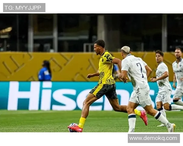 多特蒙德与马拉加精彩对决集锦回顾与分析 多特蒙德与马拉加精彩对决集锦回顾与分析