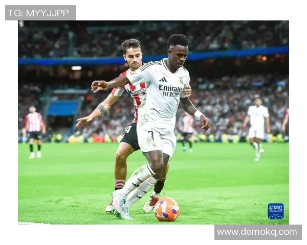 维尼修斯：从天才少年到足球场上的闪耀明星之路